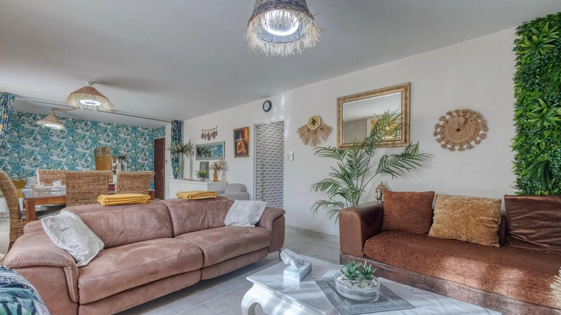 Evasion Thailandaise - Feng Shui - Parking Saint-Egreve 0*,