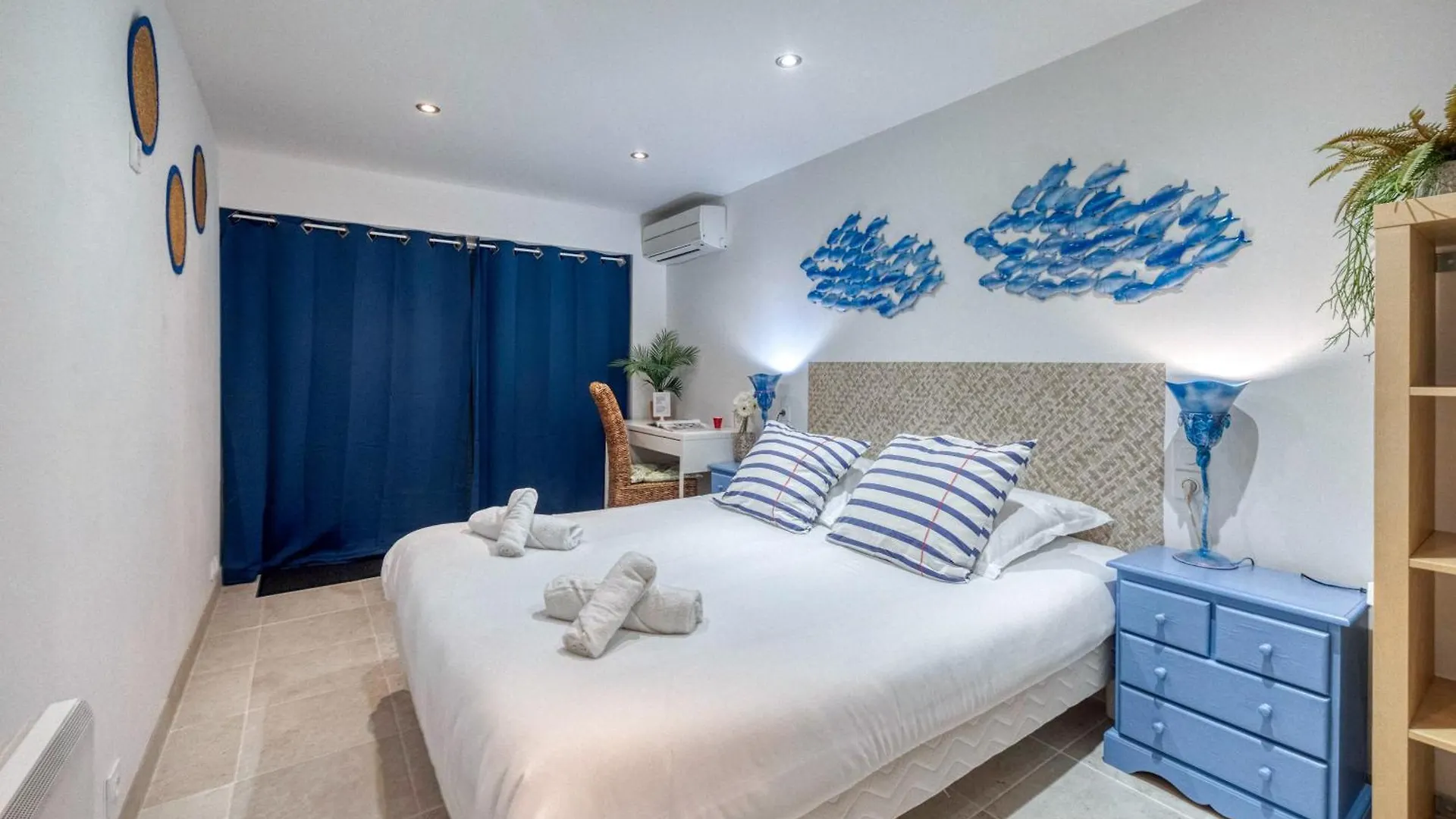 Evasion Thailandaise - Feng Shui - Parking Saint-Egreve 0*,